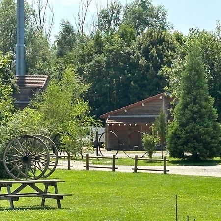 Western City Troyes 바르베레이상술피스 외부 사진